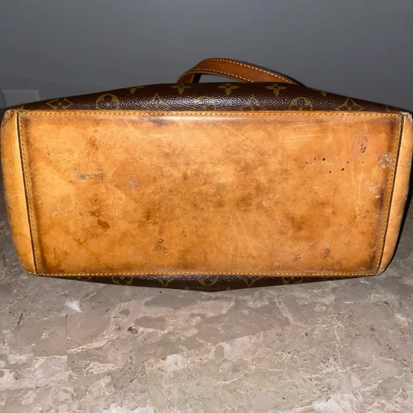 AUTHENTIC Louis Vuitton Purse! - Picture 7 of 8